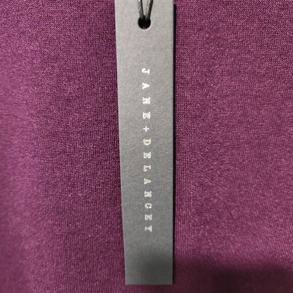 Jane & Delancey NEW Cranberry Women's Long Sleeve Soft Pullover Sweatshirt- XL - Picture 2 of 8